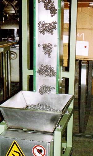 senkrechter Magnetf&ouml;rderer